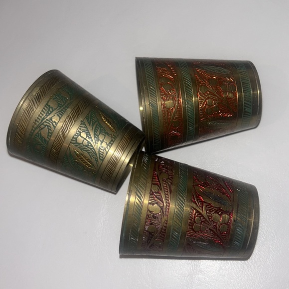 3 Vintage Brass Etched Hand Painted Shot Glass Made in India Circa WWII VTG GUC - Picture 13 of 14